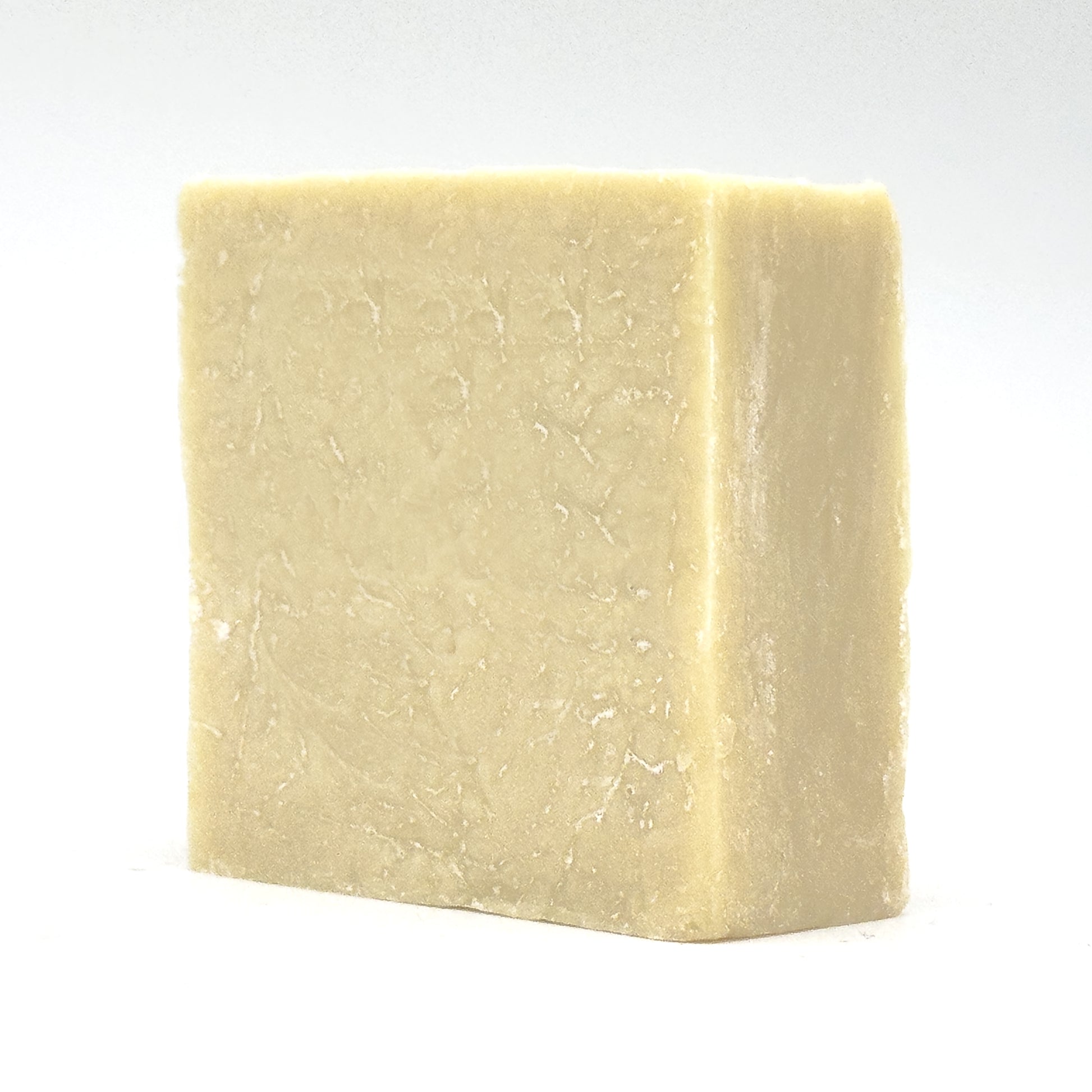 Turkish Hammam Soap by Avlia – natural lemon mint soap bar, three-quarter right view showing hand-cut edges and cream tone on white